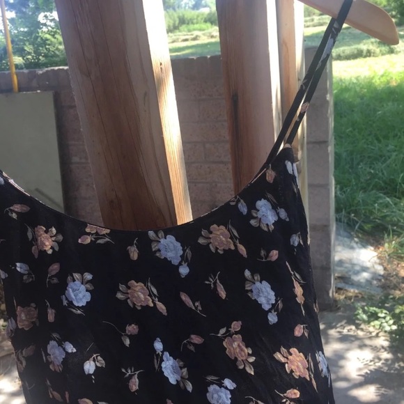 Floral crop top - Picture 4 of 8